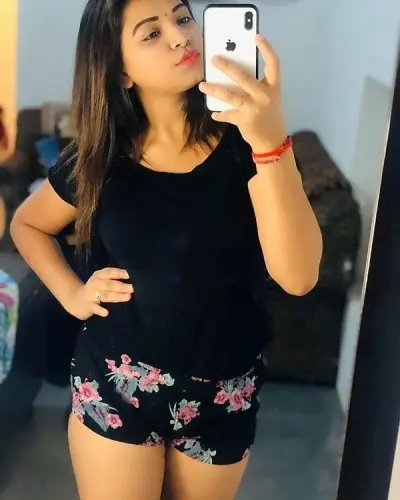 Tumsar Escorts